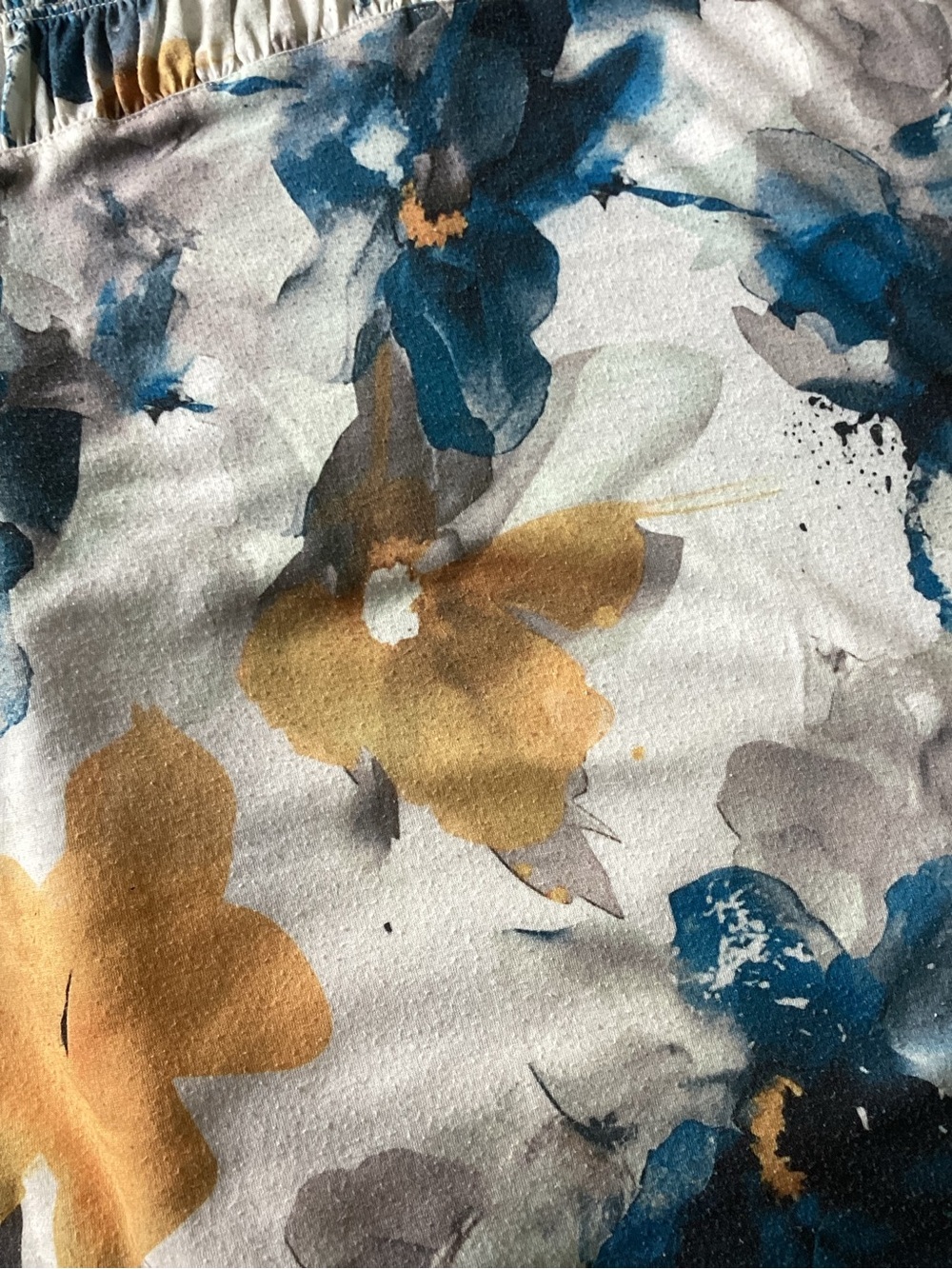 Floral Ofeefan Short-Sleeve Blouse in Teal, Mustard & Gray - Picture 5 of 8